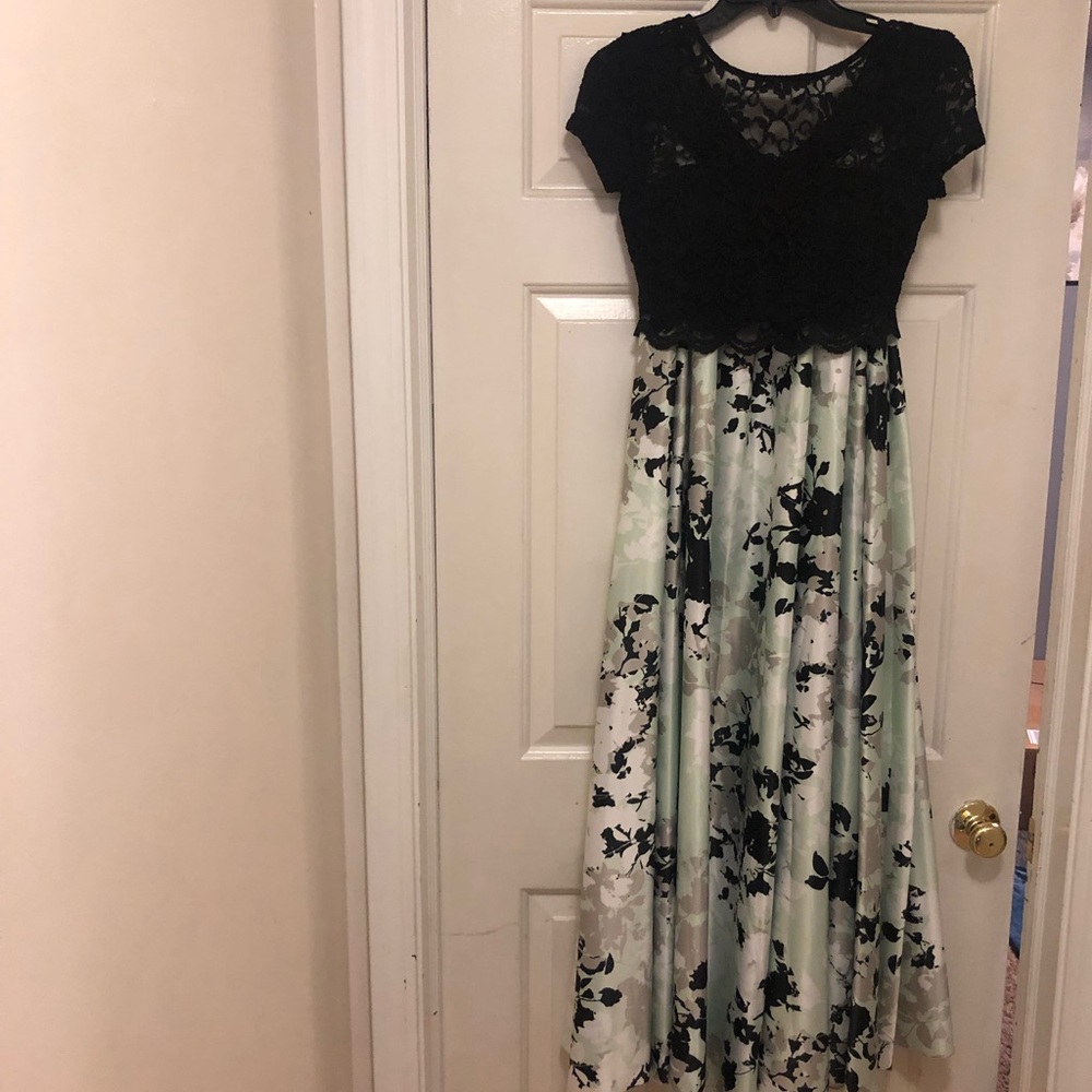 Prom dress, only worn once! Willing to negotiate $